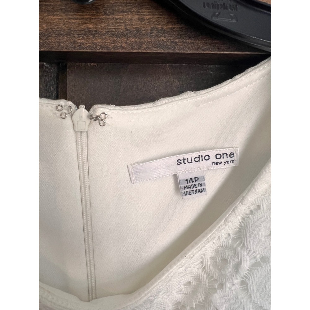 Studio One New York Blue Green‎ Floral Eyelet Lace Fit Flare Dress Womens 14P - Picture 10 of 11